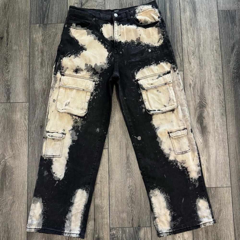 Forever 21 Unisex Bleach Dye Straight Cargo Pants Black White Size 32